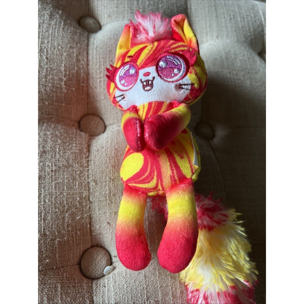 Fur by the Foot Series 1 Bubblegum Besties Mystery Plush SPICY CINNAMON
